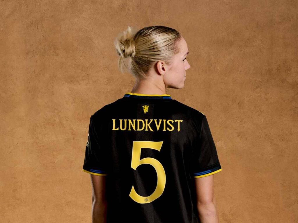 Lea Schüller first Manchester United interview