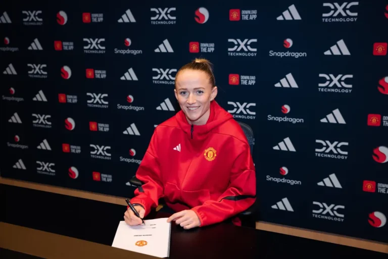 Lea Schüller first Manchester United interview