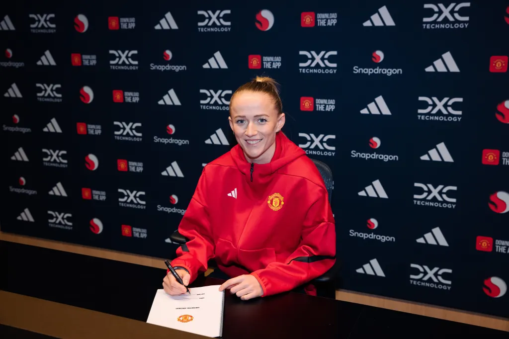 Lea Schüller First Manchester United Interview | Official Welcome at Old Trafford
