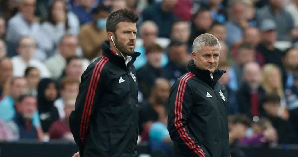 Michael Carrick Emerges as Leading Candidate for Manchester United Interim Role