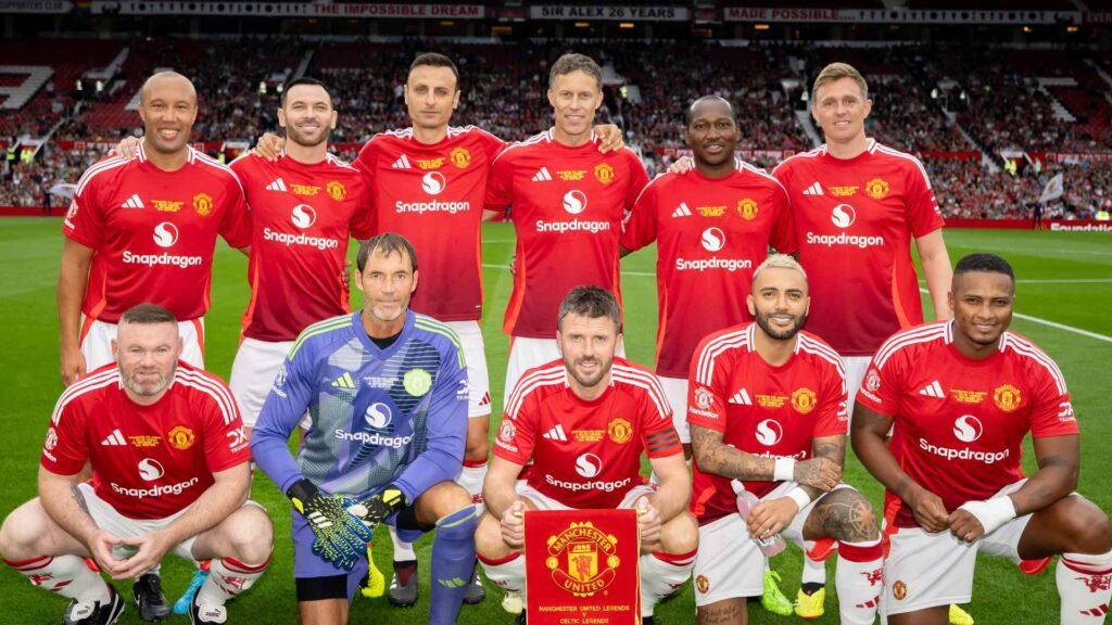 Manchester United Club Legends and the Growing Crisis Behind the Scenes at Old Trafford